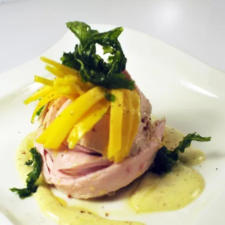 Michelangelo فندق بييلا