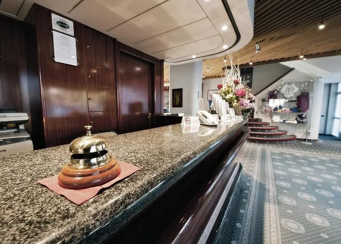 Michelangelo Hotel 4*